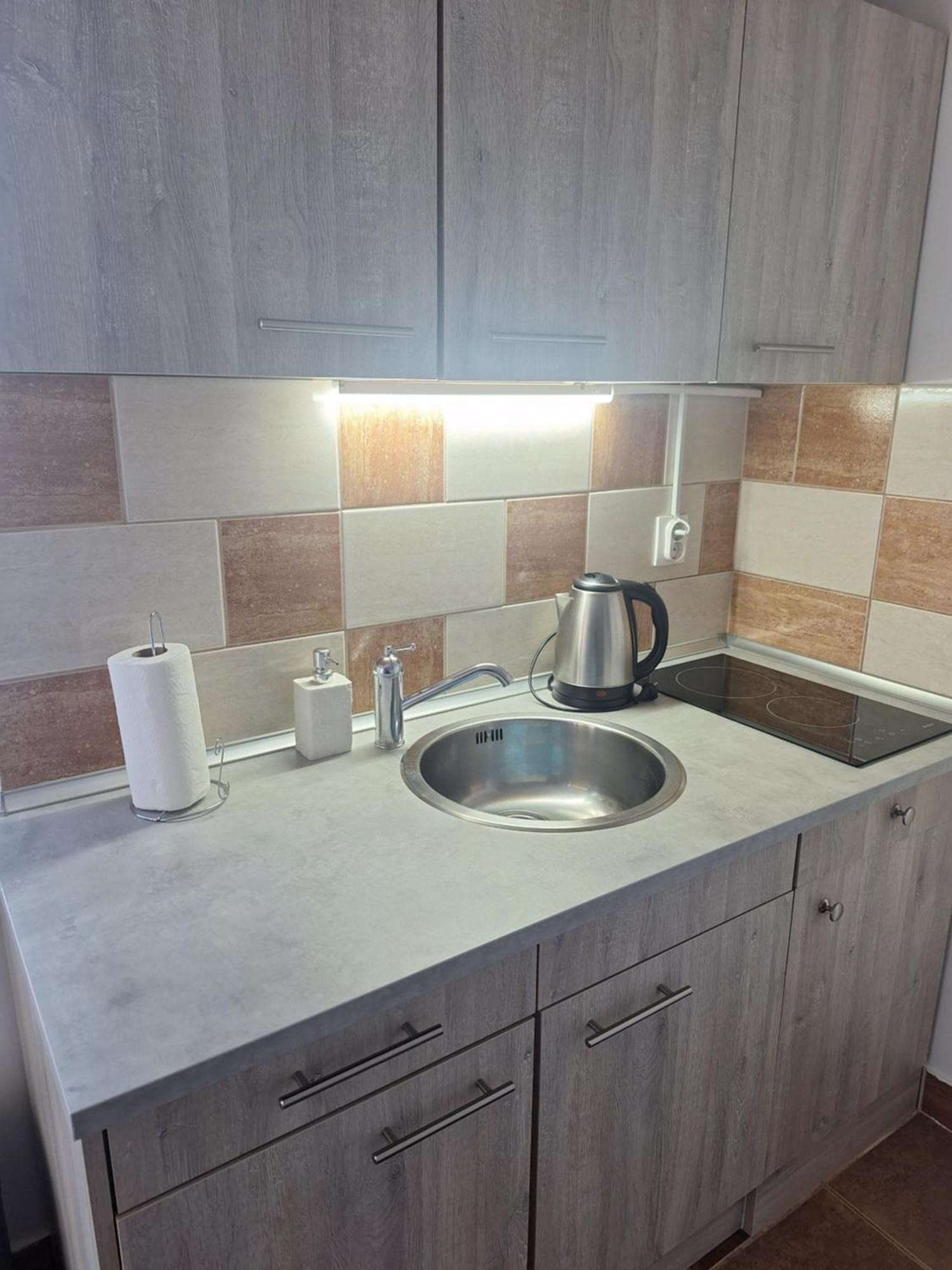 Feral Apartment Свети Юрай Екстериор снимка